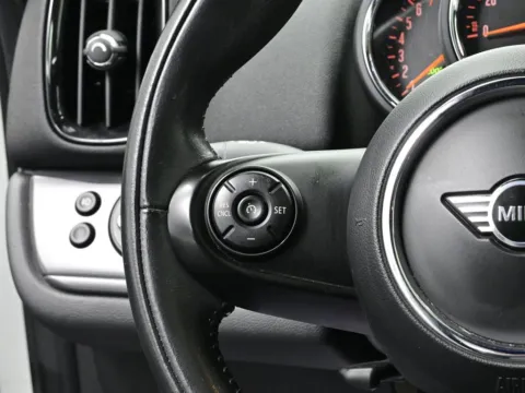 More photos of 2021 MINI Countryman Oxford Edition at Dorsett Hyundai, IN