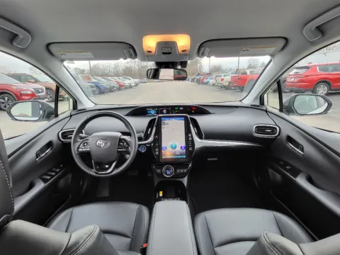 More photos of 2022 Toyota Prius Prime XLE at Dorsett Hyundai, IN