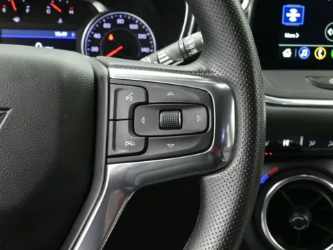 More photos of 2023 Chevrolet Blazer LT at Dorsett Hyundai, IN