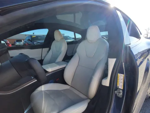 More photos of 2023 Tesla Model S at Dorsett Hyundai, IN