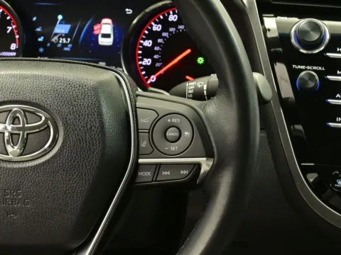 More photos of 2018 Toyota Camry XSE at Dorsett Hyundai, IN