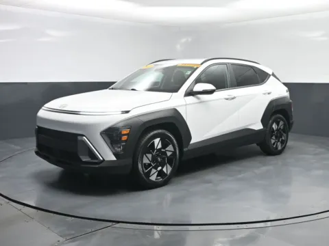 White 2025 Hyundai Kona SEL for sale in Terre Haute, IN
