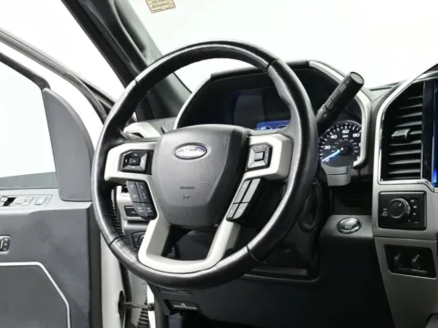 More photos of 2022 Ford F-350 Super Duty LARIAT at Dorsett Hyundai, IN