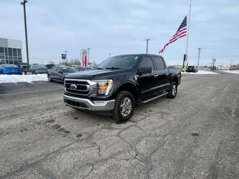 Black 2023 Ford F-150 XLT for sale in Terre Haute, IN