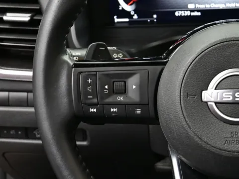 More photos of 2023 Nissan Rogue Platinum at Dorsett Hyundai, IN