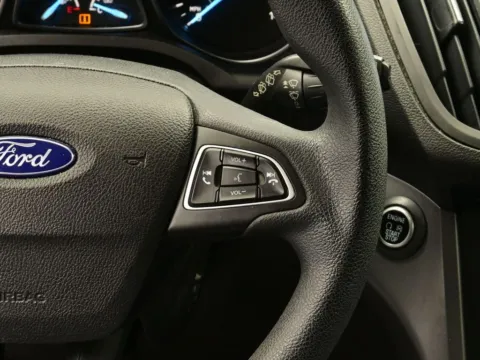 More photos of 2019 Ford Escape SE at Dorsett Hyundai, IN