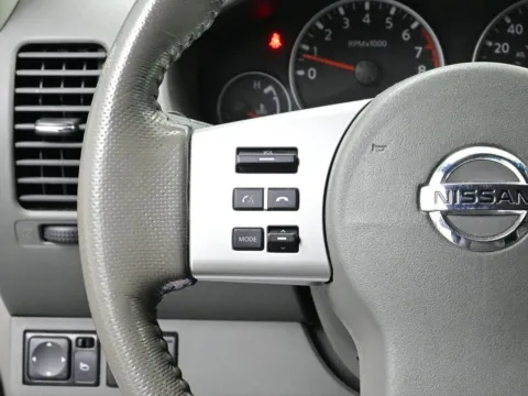 More photos of 2019 Nissan Frontier SL at Dorsett Hyundai, IN