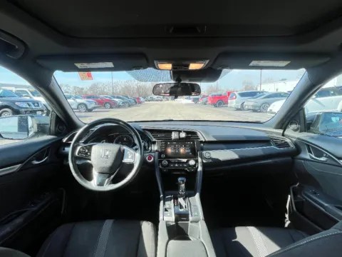 More photos of 2021 Honda Civic EX at Dorsett Hyundai, IN