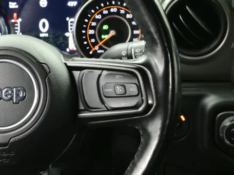 More photos of 2021 Jeep Gladiator Willys at Dorsett Hyundai, IN