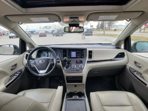 Photos of 2018 Toyota Sienna XLE for sale in Terre Haute, IN at Dorsett Hyundai