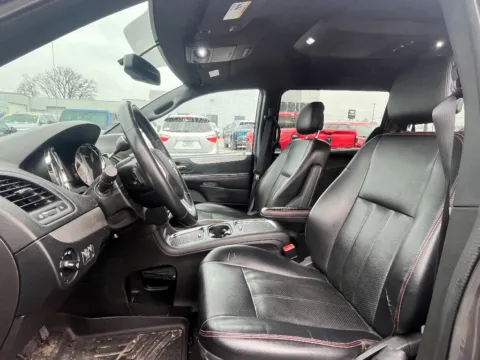 More photos of 2017 Dodge Grand Caravan GT at Dorsett Hyundai, IN