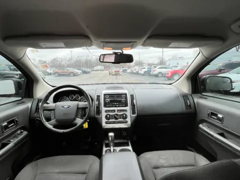Photos of 2010 Ford Edge SEL for sale in Terre Haute, IN at Dorsett Hyundai