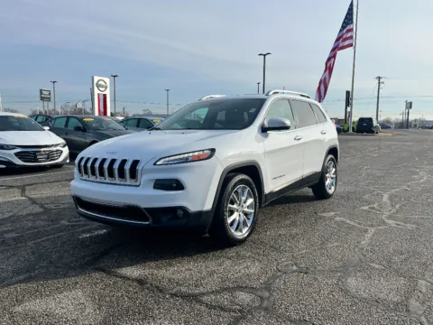 White 2016 Jeep Cherokee Limited for sale in Terre Haute, IN