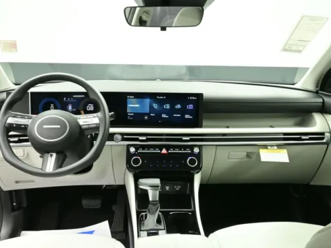 Photos of 2026 Hyundai Tucson SEL for sale in Terre Haute, IN at Dorsett Hyundai