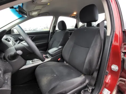 More photos of 2015 Nissan Altima 2.5 S at Dorsett Hyundai, IN