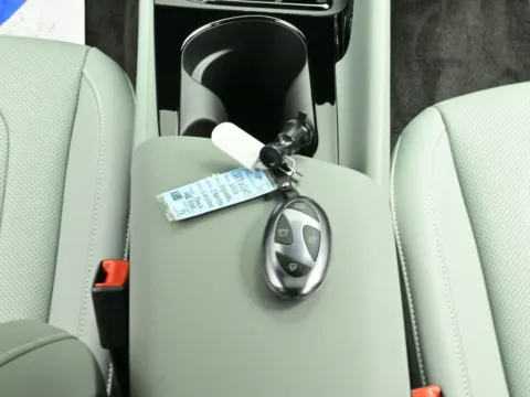 More photos of 2026 Hyundai Elantra Hybrid Limited at Dorsett Hyundai, IN