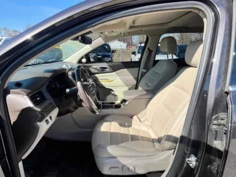 Photos of 2018 GMC Acadia Denali for sale in Terre Haute, IN at Dorsett Hyundai