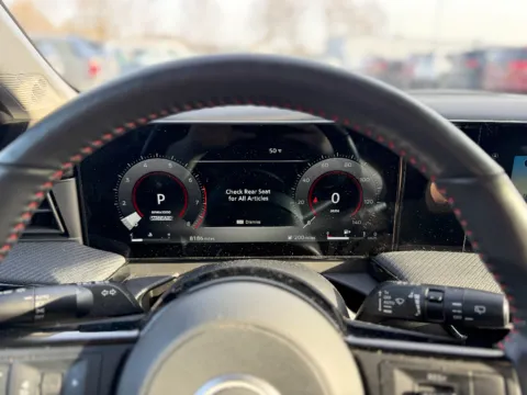 More photos of 2025 Nissan Kicks SR at Dorsett Hyundai, IN