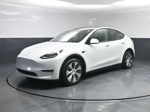 White 2021 Tesla Model Y Long Range for sale in Terre Haute, IN