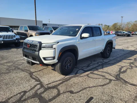 White 2025 Nissan Frontier PRO-4X for sale in Terre Haute, IN