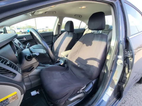 More photos of 2015 Kia Forte EX at Dorsett Hyundai, IN