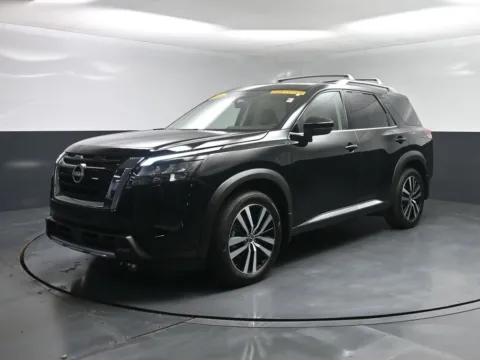 Black 2025 Nissan Pathfinder Platinum for sale in Terre Haute, IN