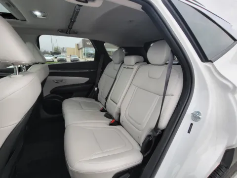 More photos of 2023 Hyundai Tucson SEL at Dorsett Hyundai, IN