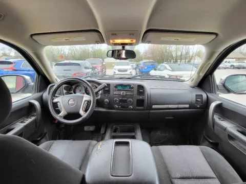 Photos of 2013 GMC Sierra 1500 SLE for sale in Terre Haute, IN at Dorsett Hyundai