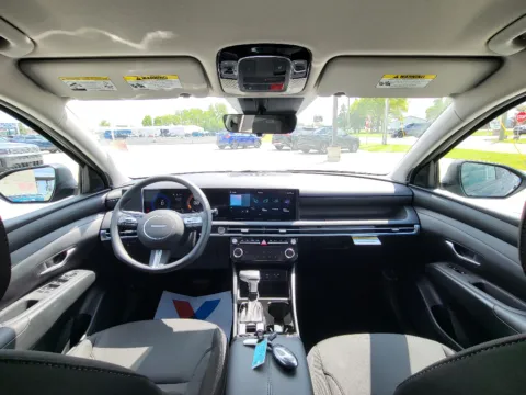 Photos of 2026 Hyundai Tucson SEL for sale in Terre Haute, IN at Dorsett Hyundai
