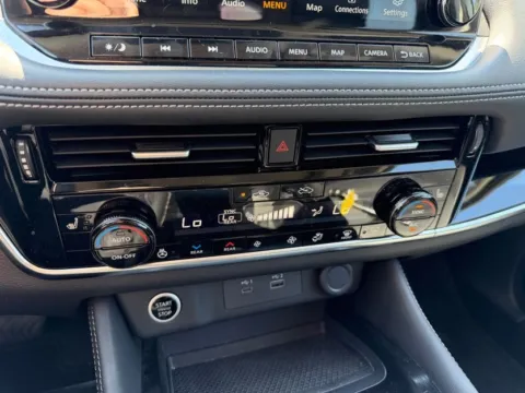 More photos of 2023 Nissan Rogue SL at Dorsett Hyundai, IN