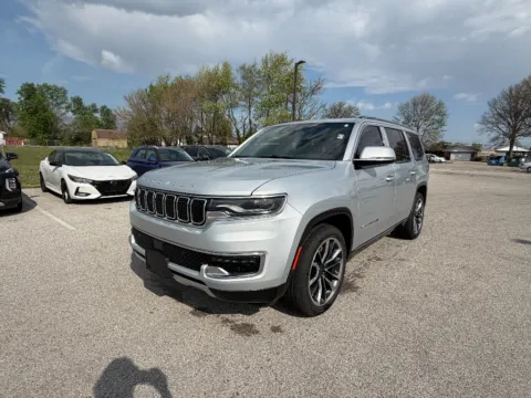 Silver 2022 Jeep Wagoneer Series III for sale in Terre Haute, IN