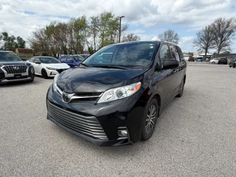 Black 2020 Toyota Sienna XLE for sale in Terre Haute, IN