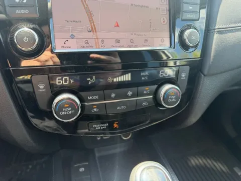 More photos of 2020 Nissan Rogue SL at Dorsett Hyundai, IN