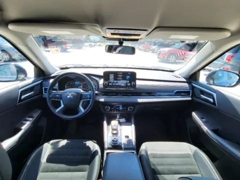 Photos of 2024 Mitsubishi Outlander SE for sale in Terre Haute, IN at Dorsett Hyundai