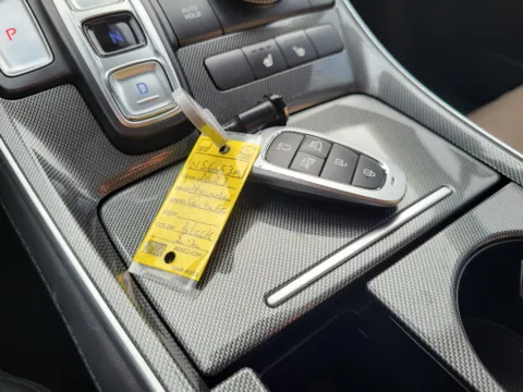 More photos of 2023 Hyundai Santa Fe SEL at Dorsett Hyundai, IN