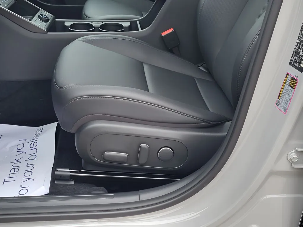 2026 Hyundai Kona SEL Premium - Photo 15