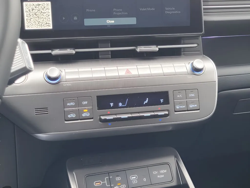 2026 Hyundai Kona SEL Premium - Photo 10