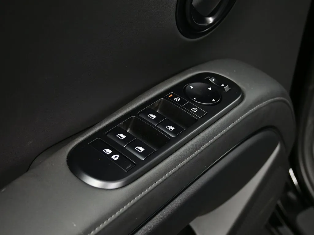 2026 Hyundai Palisade XRT Pro - Photo 13