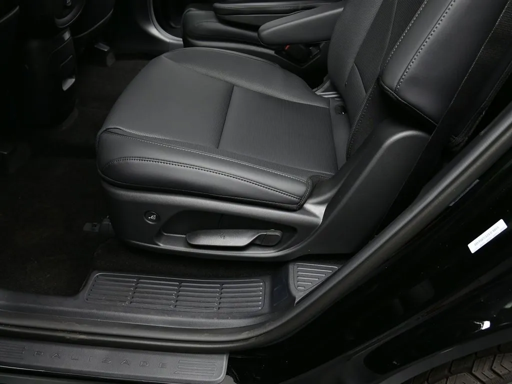 2026 Hyundai Palisade XRT Pro - Photo 17