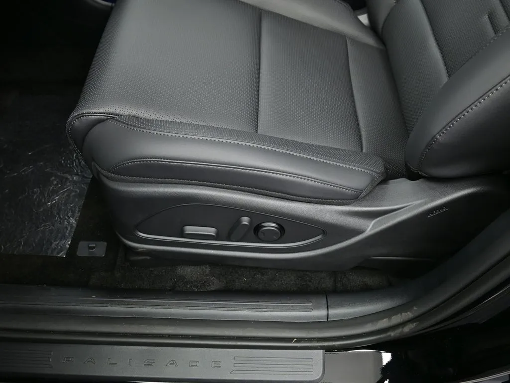 2026 Hyundai Palisade XRT Pro - Photo 14