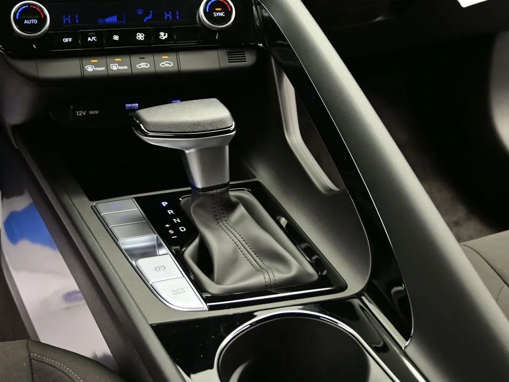2026 Hyundai Elantra Blue - Photo 7