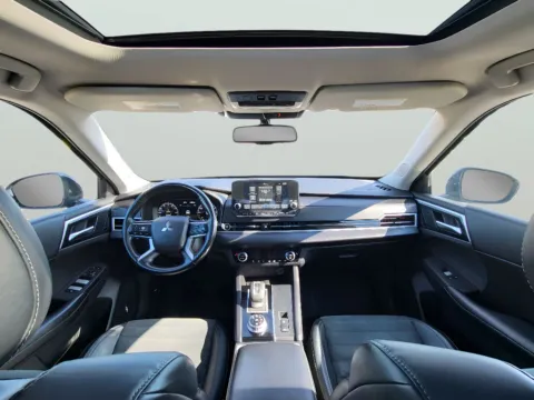 Photos of 2022 Mitsubishi Outlander SE for sale in Terre Haute, IN at Dorsett Hyundai