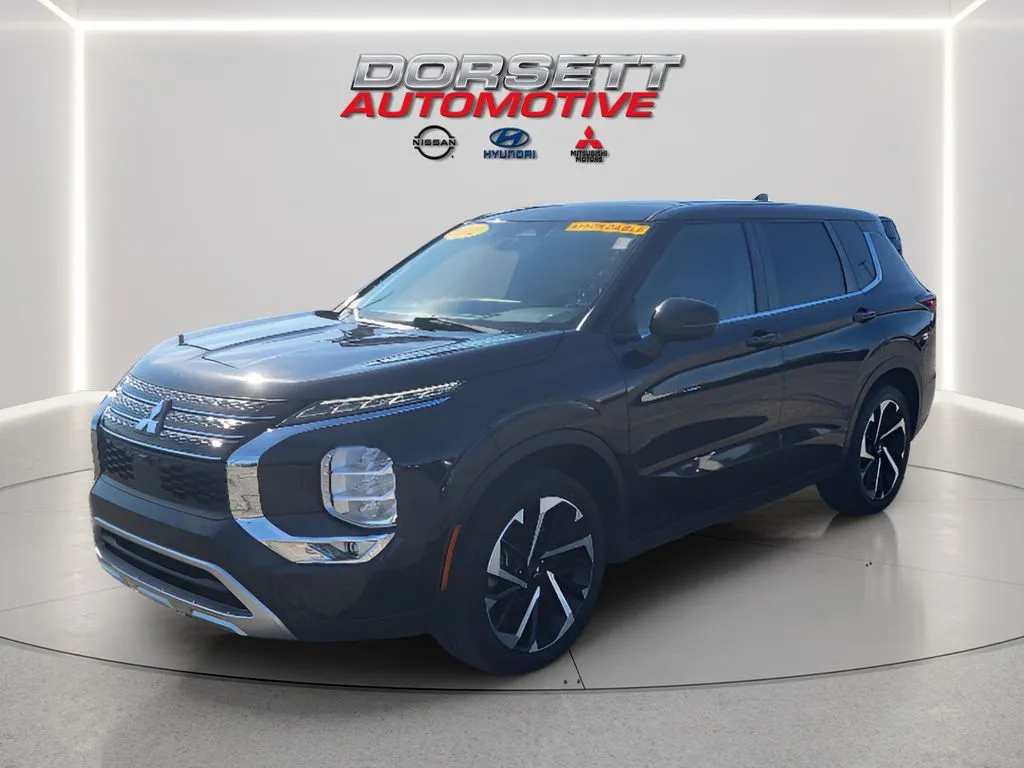 2022 Mitsubishi Outlander SE