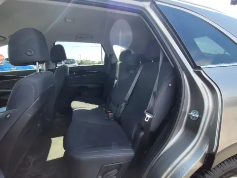 More photos of 2017 Kia Sorento LX at Dorsett Hyundai, IN