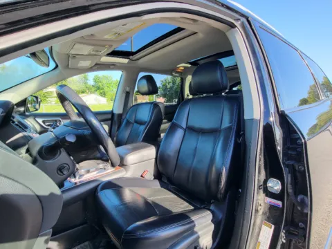 Another view of 2020 Nissan Pathfinder Platinum for sale in Terre Haute, IN at Dorsett Hyundai