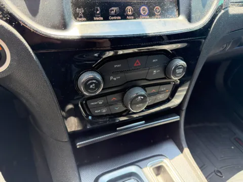 More photos of 2016 Chrysler 300S at Dorsett Hyundai, IN