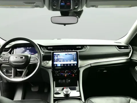 Photos of 2023 Jeep Grand Cherokee Limited for sale in Terre Haute, IN at Dorsett Hyundai