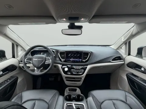 Another view of 2024 Chrysler Pacifica Hybrid Select for sale in Terre Haute, IN at Dorsett Hyundai