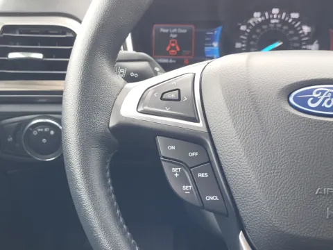 More photos of 2020 Ford Fusion SEL at Dorsett Hyundai, IN