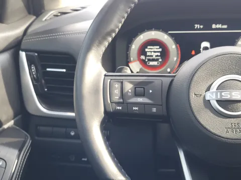 More photos of 2024 Nissan Rogue Platinum at Dorsett Hyundai, IN